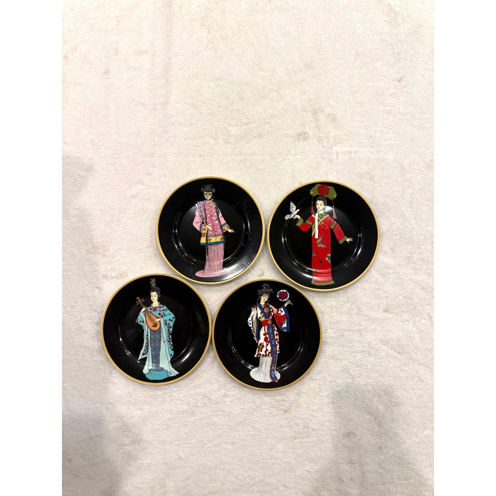 WMG 2008 Decorative Plates Set of 4 Chinese Traditional Women Black Gold 7.5in